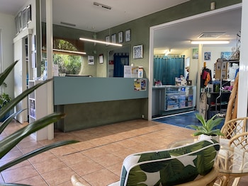 kellys beach resort