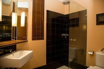 chic quarter residence