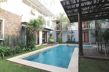 Chic Quarter Residence,Jakarta>>Cilandak,4 star