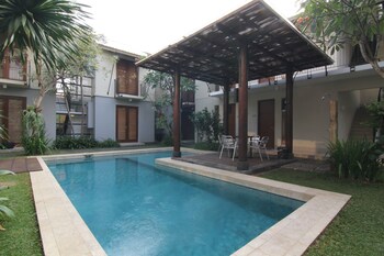 chic quarter residence