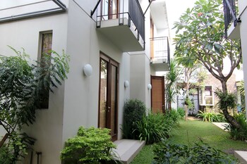chic quarter residence