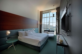doubletree by hilton turin lingotto