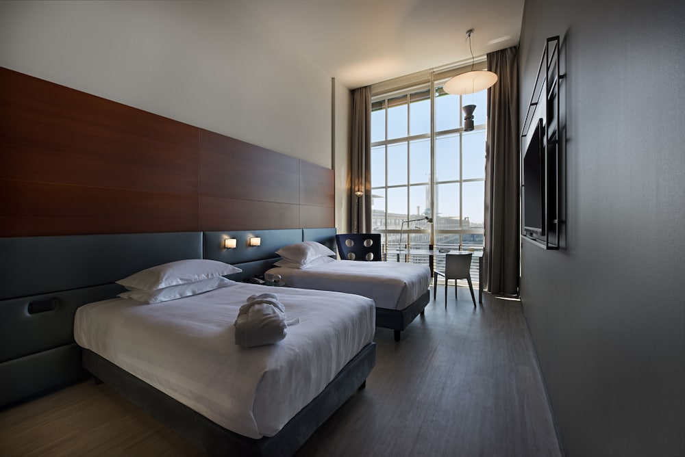 doubletree by hilton turin lingotto