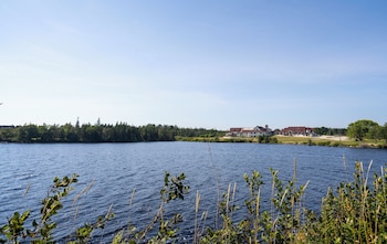 novastar motel on the lake