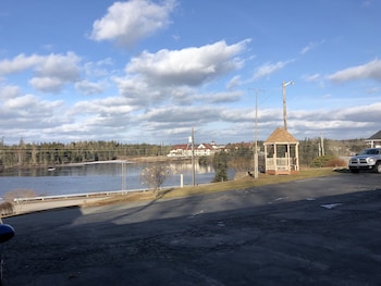 novastar motel on the lake