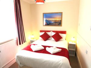 pink beach guest house