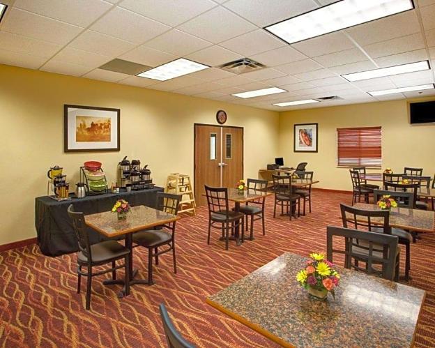 rodeway inn and suites phillipsburg