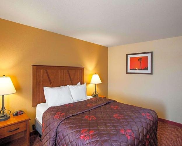 rodeway inn and suites phillipsburg