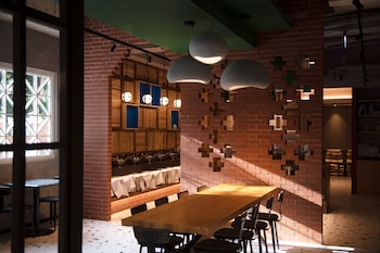 royal group hotel xiong zhong branch