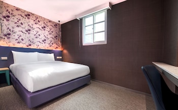 royal group hotel xiong zhong branch