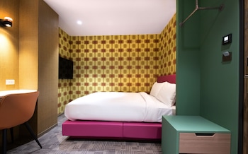 royal group hotel xiong zhong branch