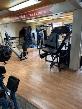 trade winds on the bay