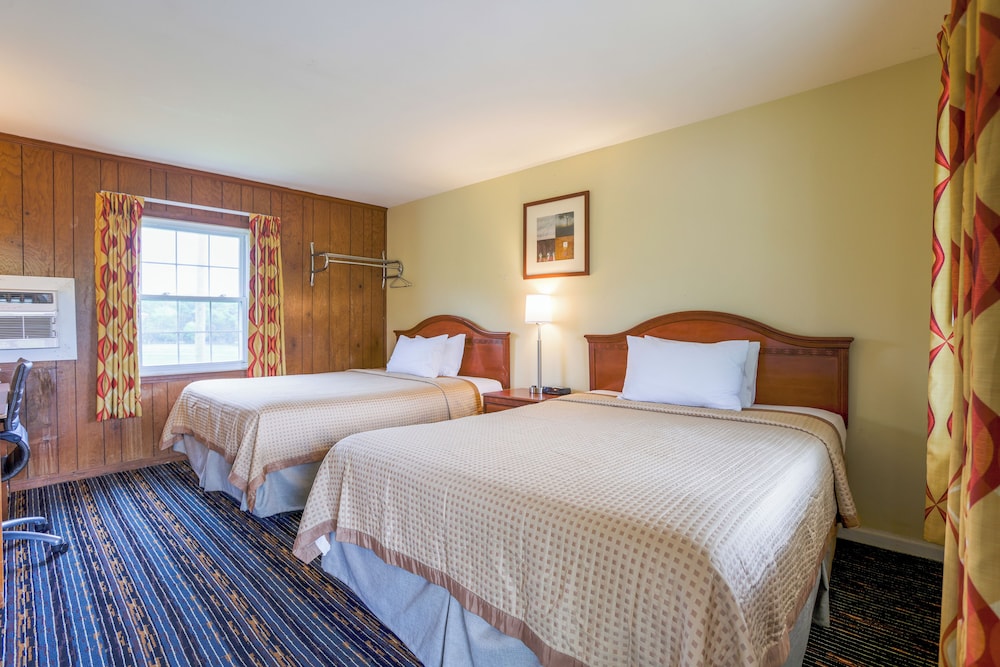 relax inn by oyo natural bridge i 81