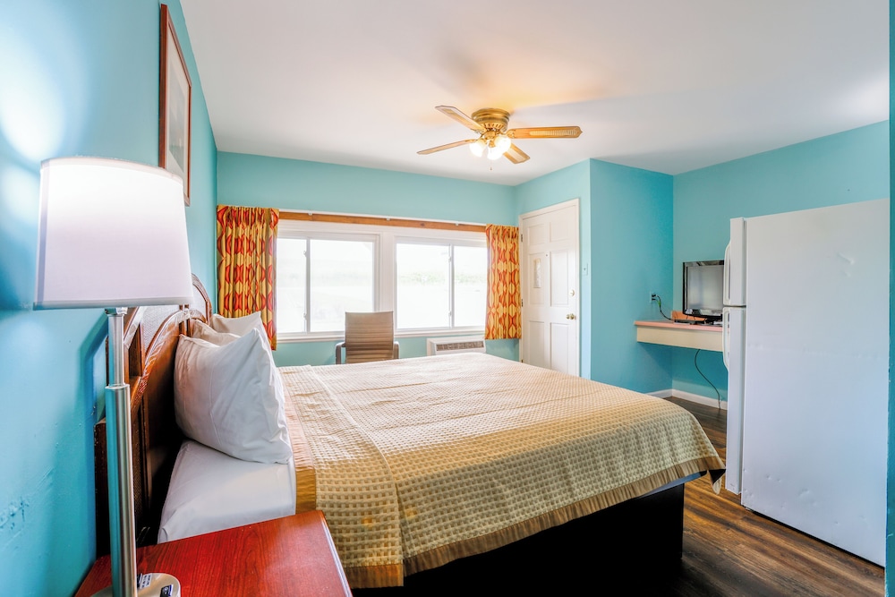 relax inn by oyo natural bridge i 81