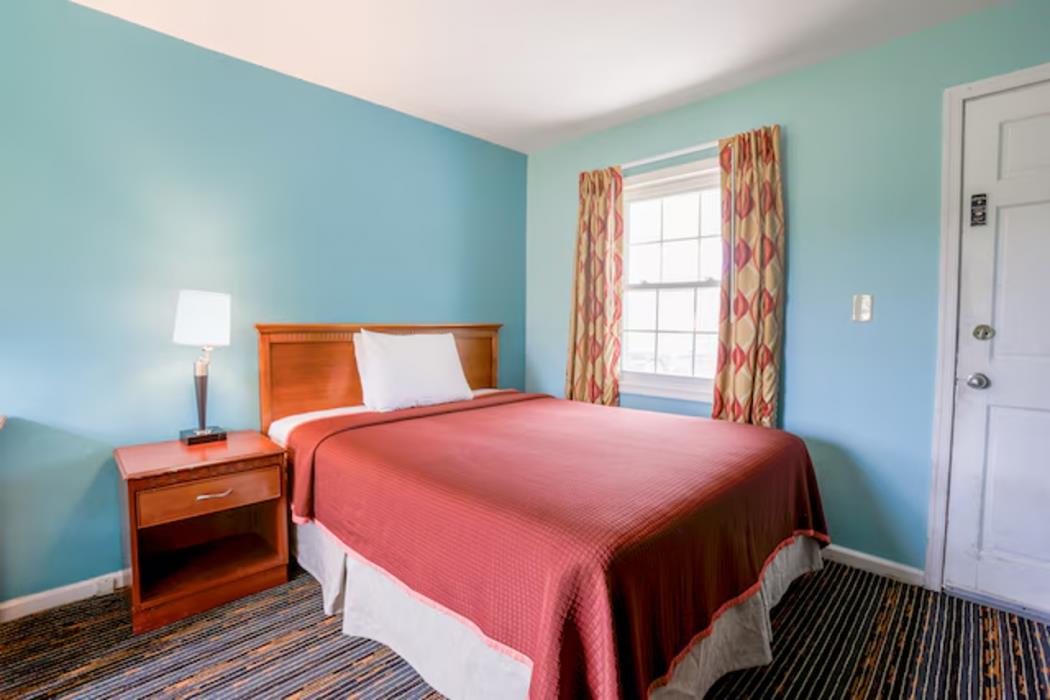 relax inn by oyo natural bridge i 81