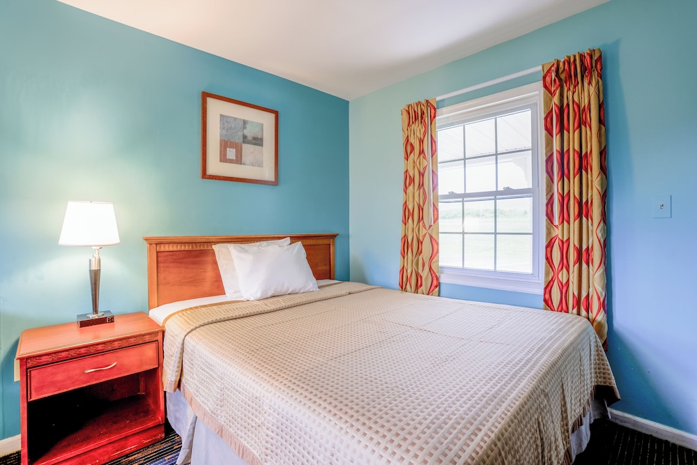 relax inn by oyo natural bridge i 81