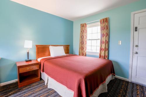 relax inn by oyo natural bridge i 81