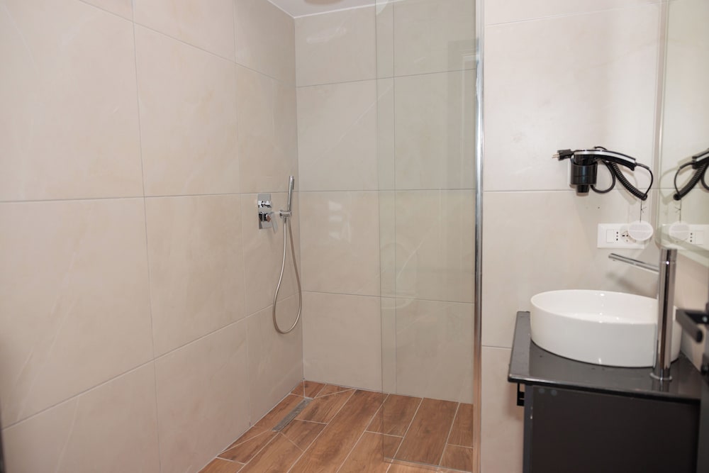 hotel bel ami tirana