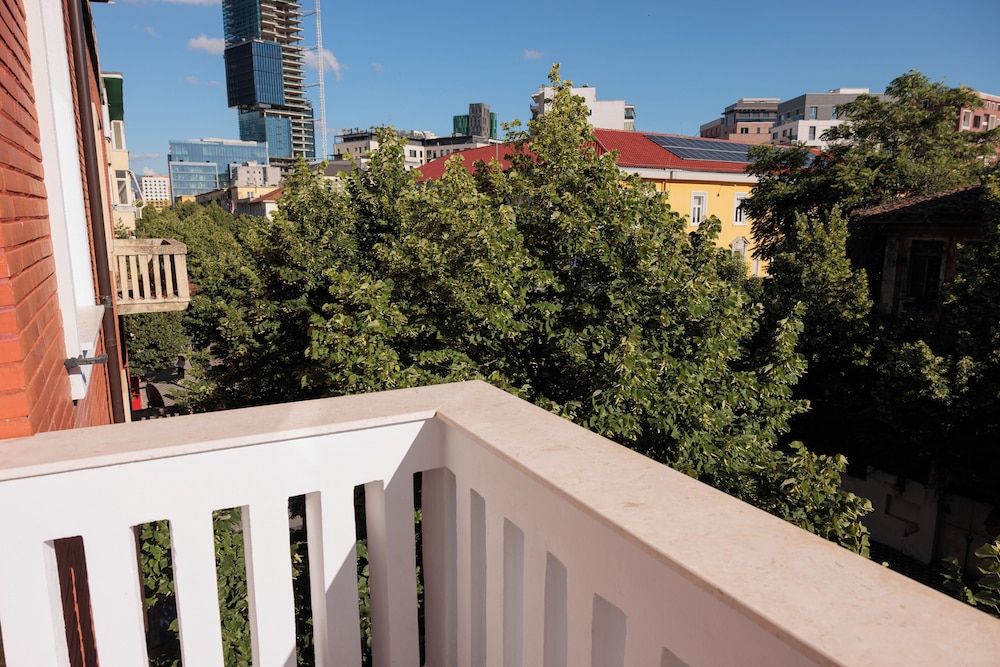 hotel bel ami tirana