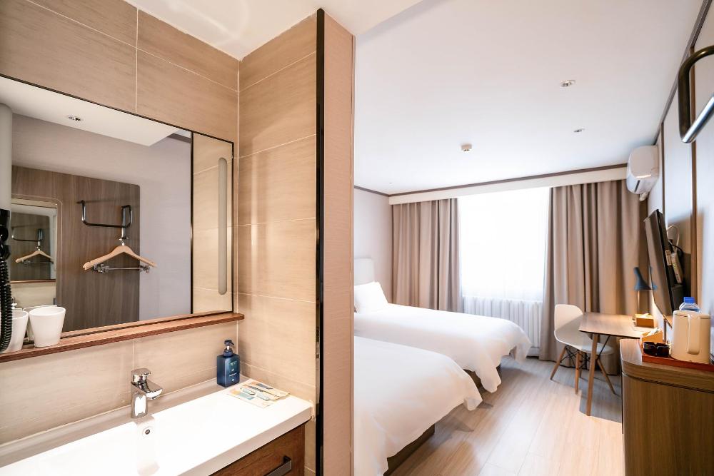hanting hotel baotou central avenue business street
