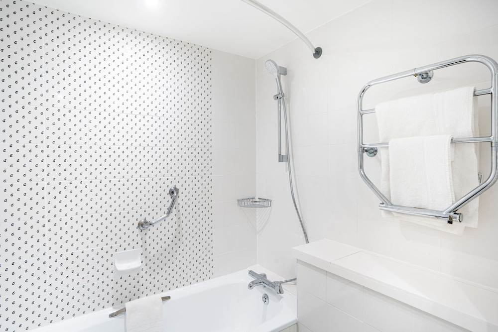 holiday inn hemel hempstead m1 jct 8 an ihg hotel