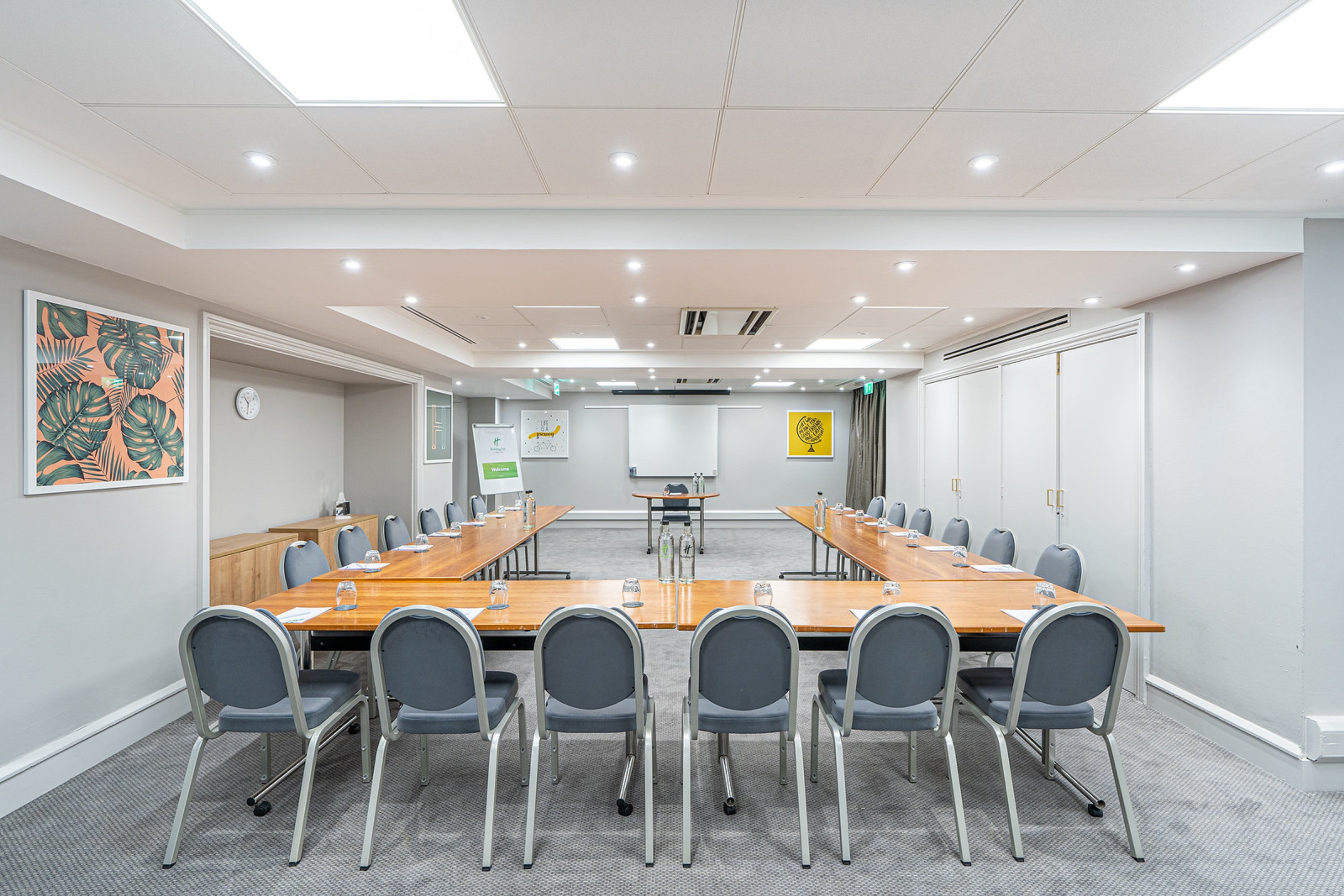 holiday inn hemel hempstead m1 jct 8 an ihg hotel