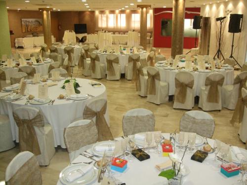 hotel fonda neus