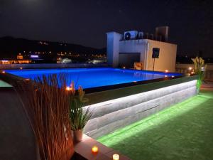 hotel fonda neus
