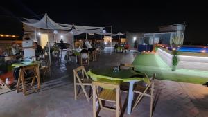 hotel fonda neus