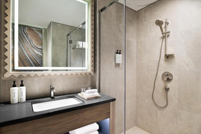 crowne plaza riyadh al takhassusi by ihg