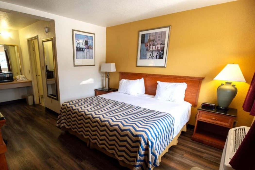 hotel inn pendleton i 84