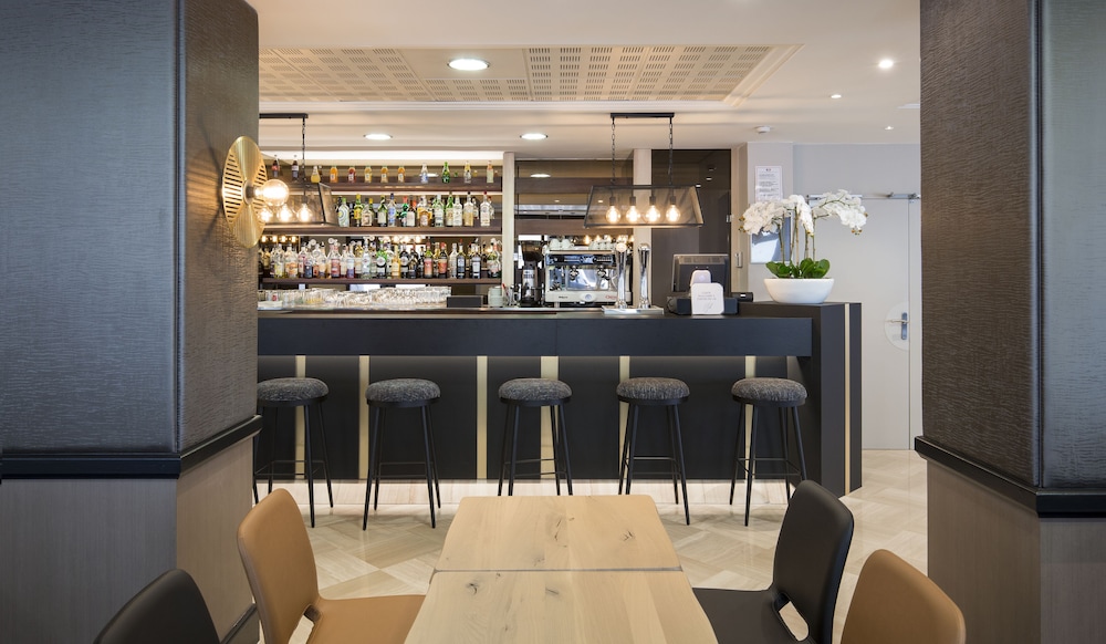hotel national