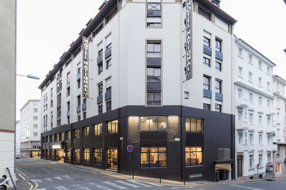 hotel national