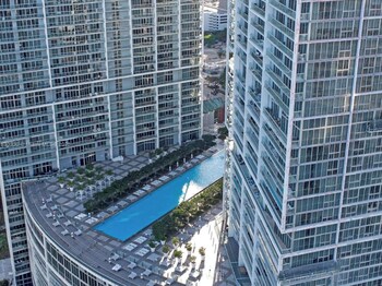 icon brickell