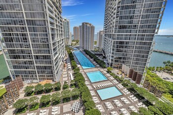 icon brickell