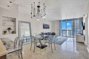 icon brickell