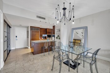 icon brickell