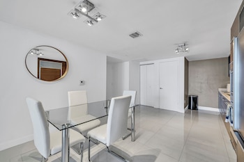 icon brickell