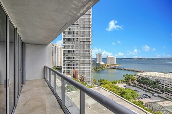 icon brickell