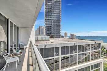 icon brickell