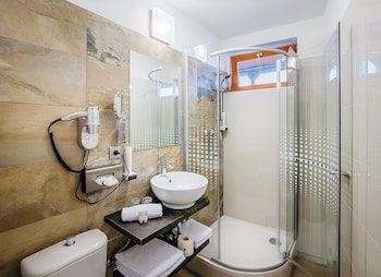 maximus resort