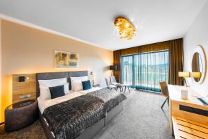 maximus resort