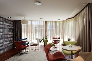maximus resort