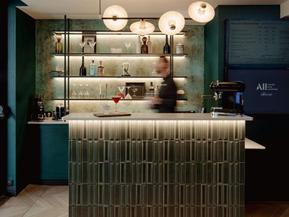 hotel mercure paris tour eiffel pont mirabeau