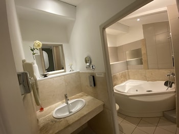 auberge de la tour de brison