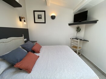 auberge de la tour de brison