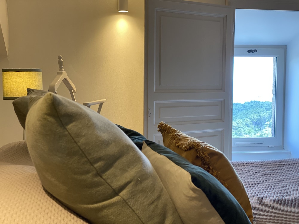 auberge de la tour de brison