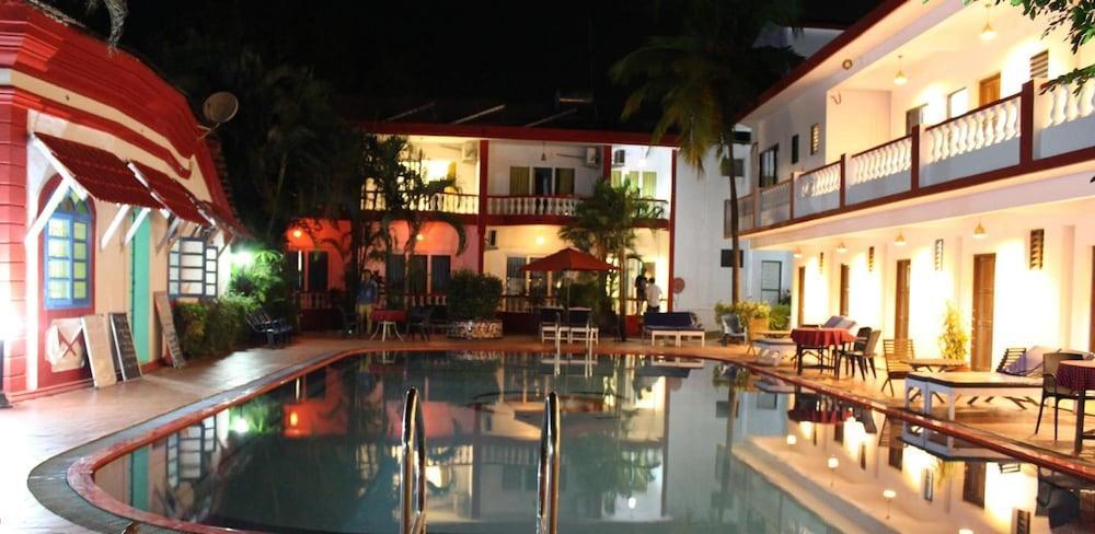 anjuna beach resort