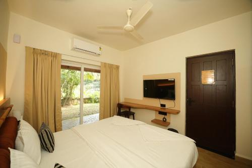 anjuna beach resort
