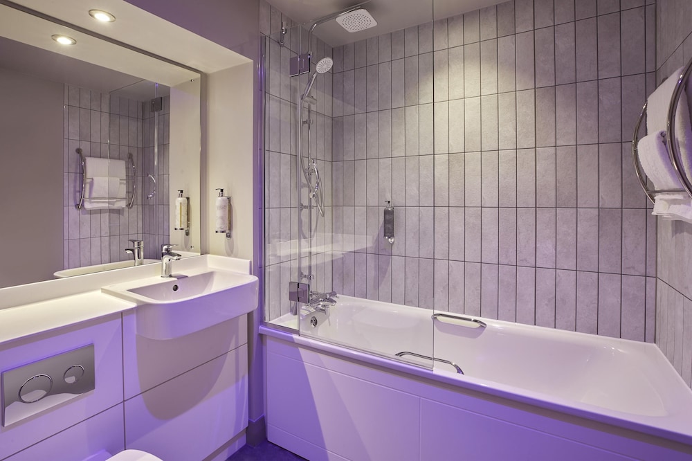 premier inn dorchester